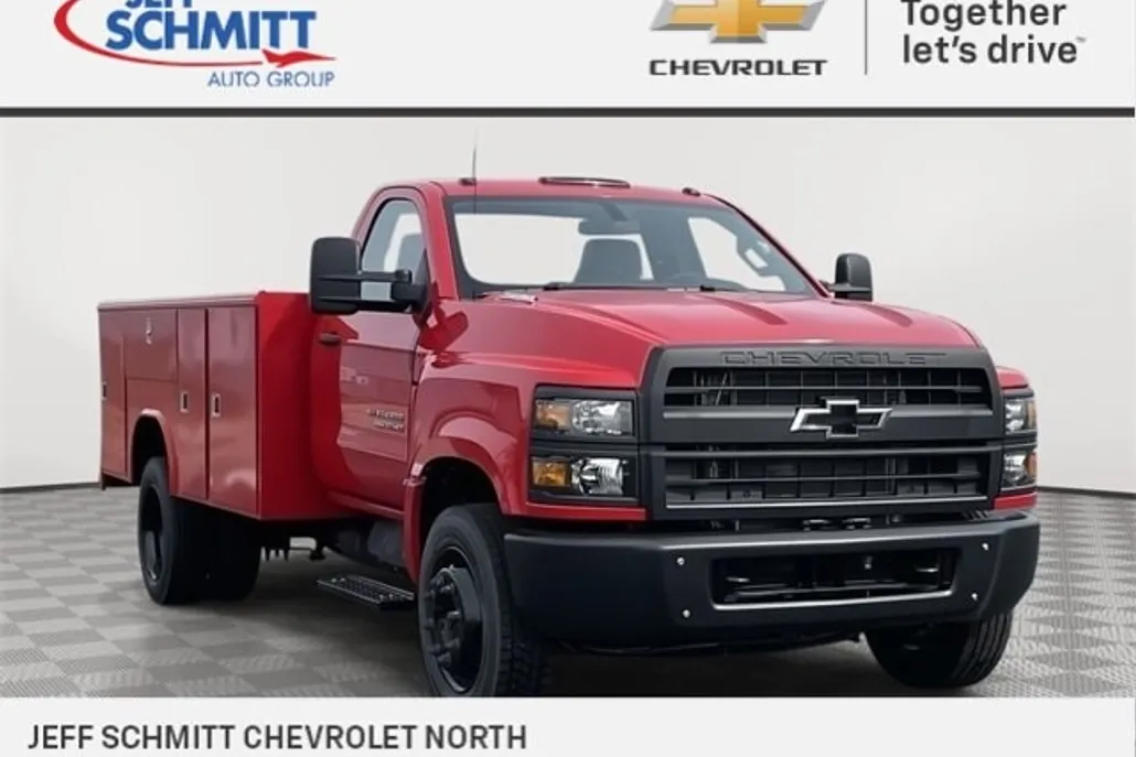 2024 Chevrolet Silverado 5500HD Work Truck photo 1