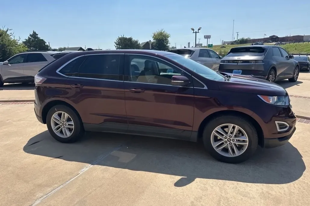 2018 Ford Edge SEL photo 1
