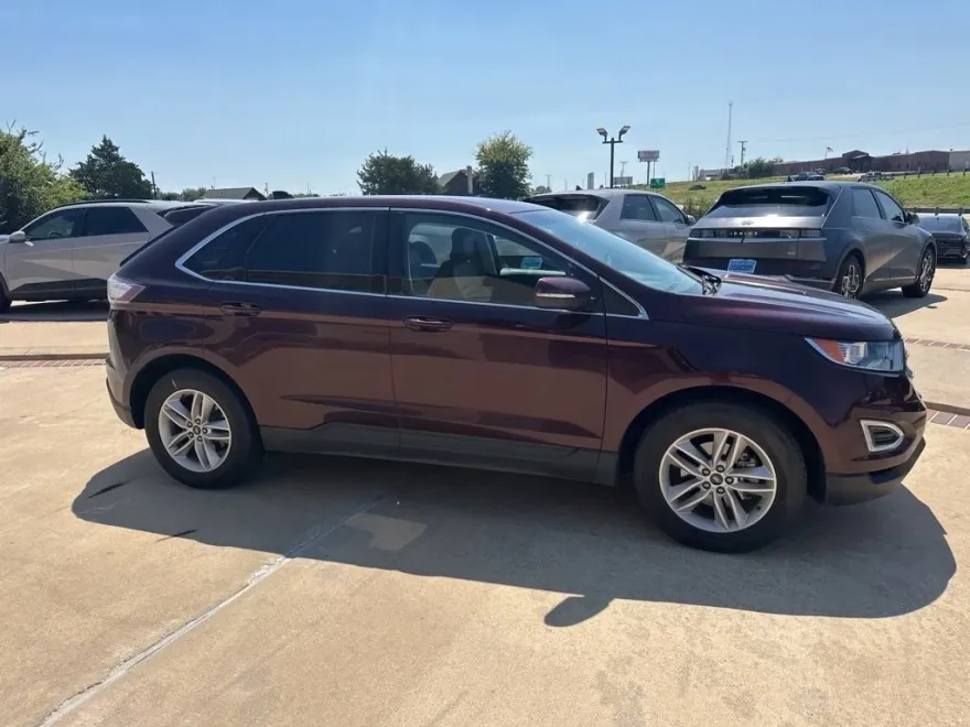 2018 Ford Edge SEL photo 1