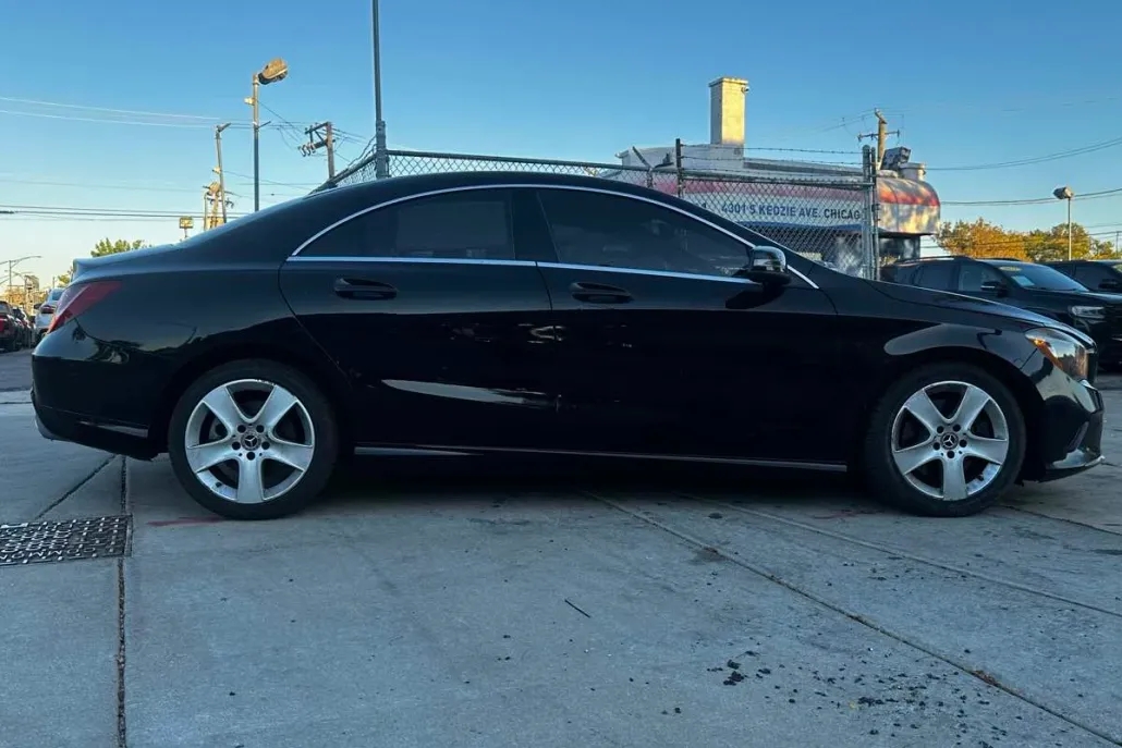 2019 Mercedes Benz CLA 250 photo 1