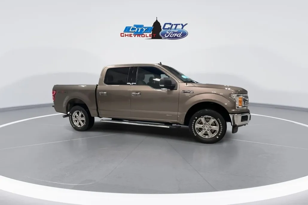 2020 Ford F-150 XLT photo 1