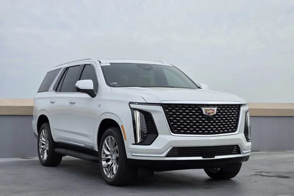 2025 Cadillac Escalade Premium Luxury photo 1