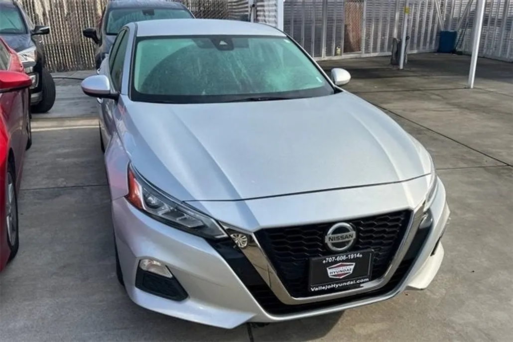 2022 Nissan Altima 2.5 SV photo 1