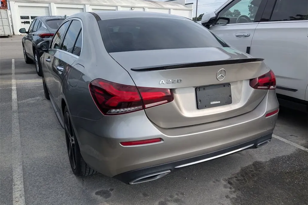 2021 Mercedes Benz A 220 photo 1