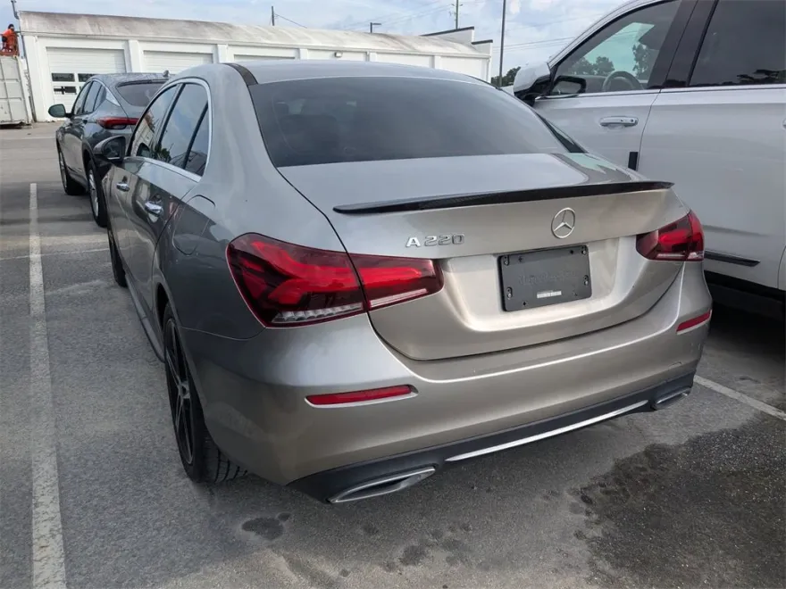 2021 Mercedes Benz A 220 photo 1