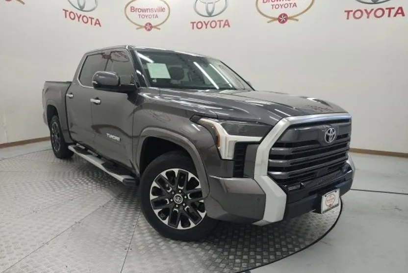 2023 Toyota Tundra Limited photo 1
