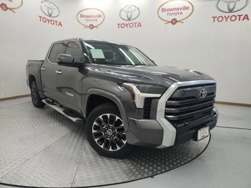 2023 Toyota Tundra Limited photo 1