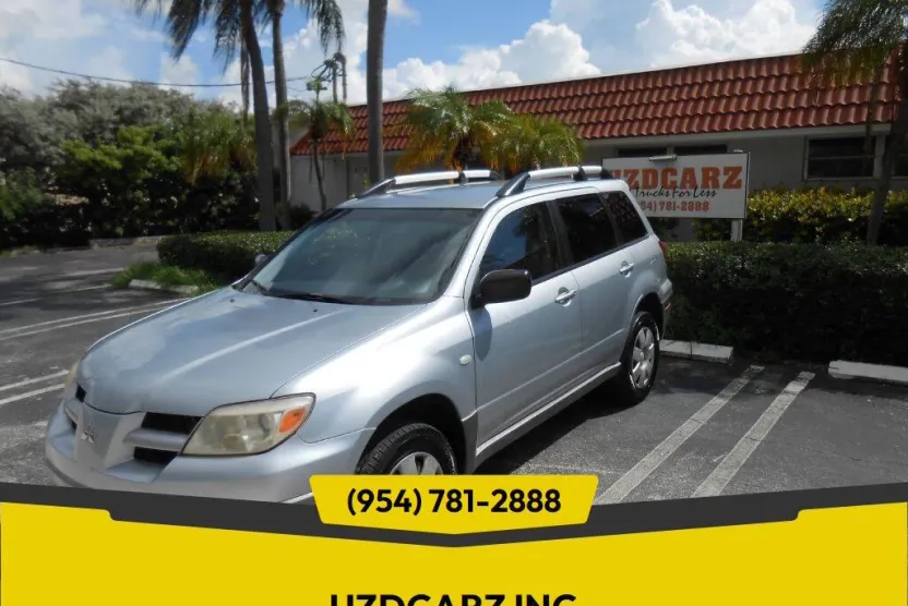 2006 Mitsubishi Outlander LS photo 1