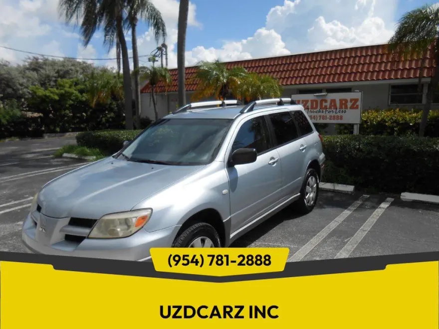 2006 Mitsubishi Outlander LS photo 1