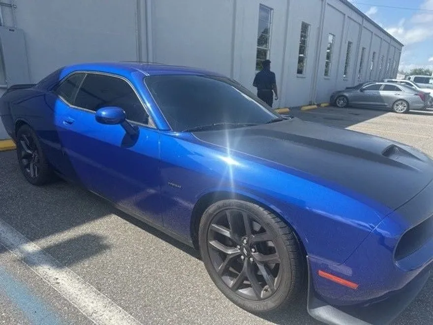 2019 Dodge Challenger R/T photo 1