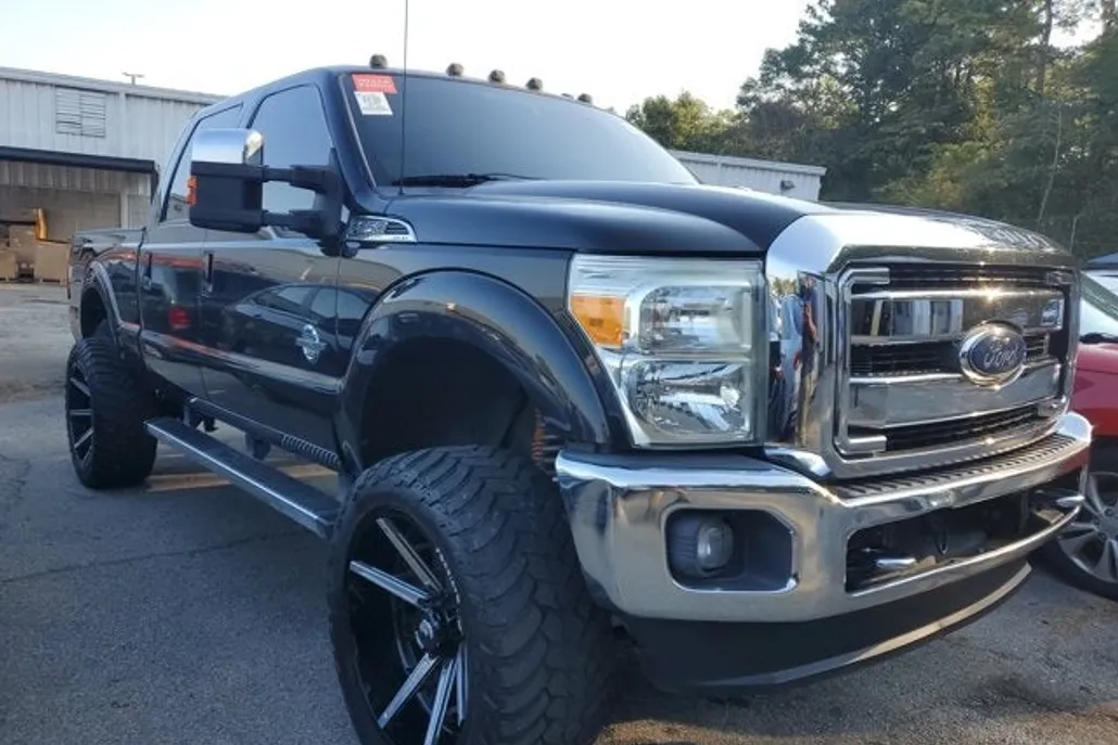 2015 Ford F-250 Lariat photo 1