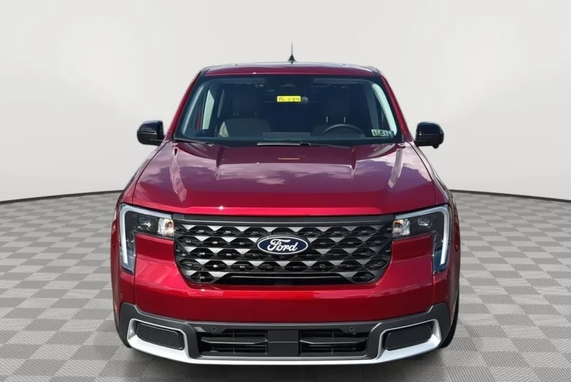2025 Ford Maverick Lariat photo 1