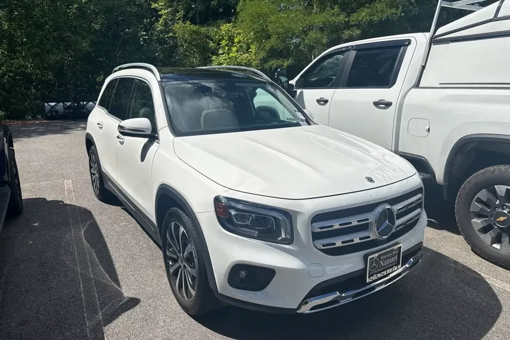 2021 Mercedes Benz GLB 250 4MATIC photo 1