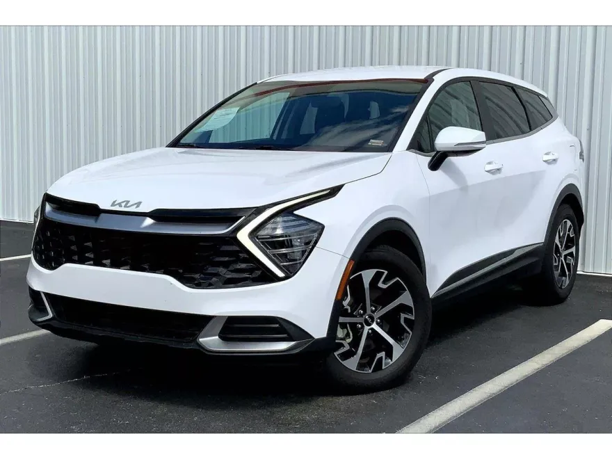 2024 Kia Sportage EX photo 1
