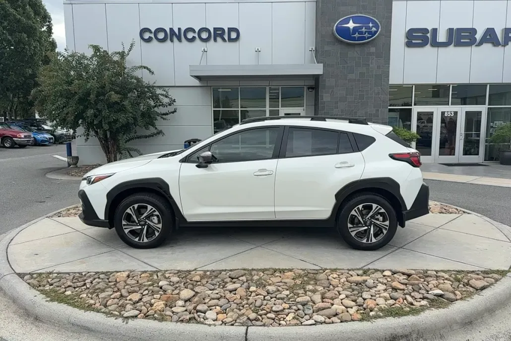 2025 Subaru Crosstrek Premium photo 1
