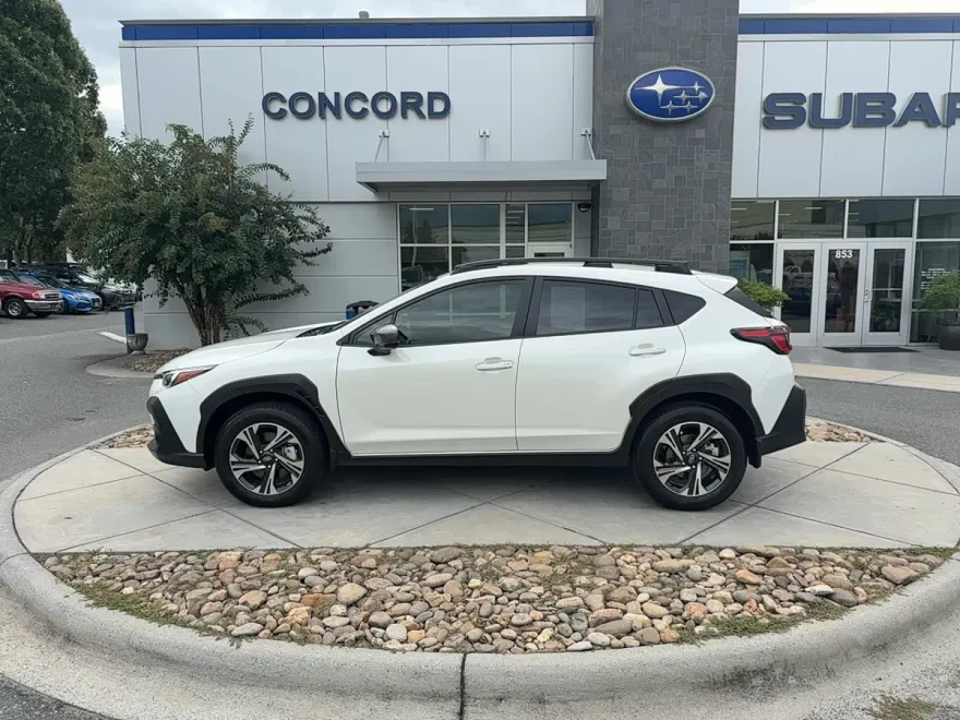 2025 Subaru Crosstrek Premium photo 1