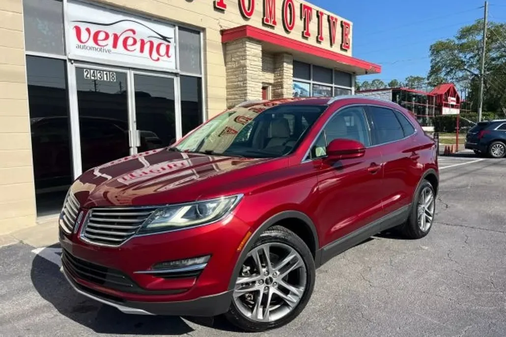2015 Lincoln MKC Base photo 1