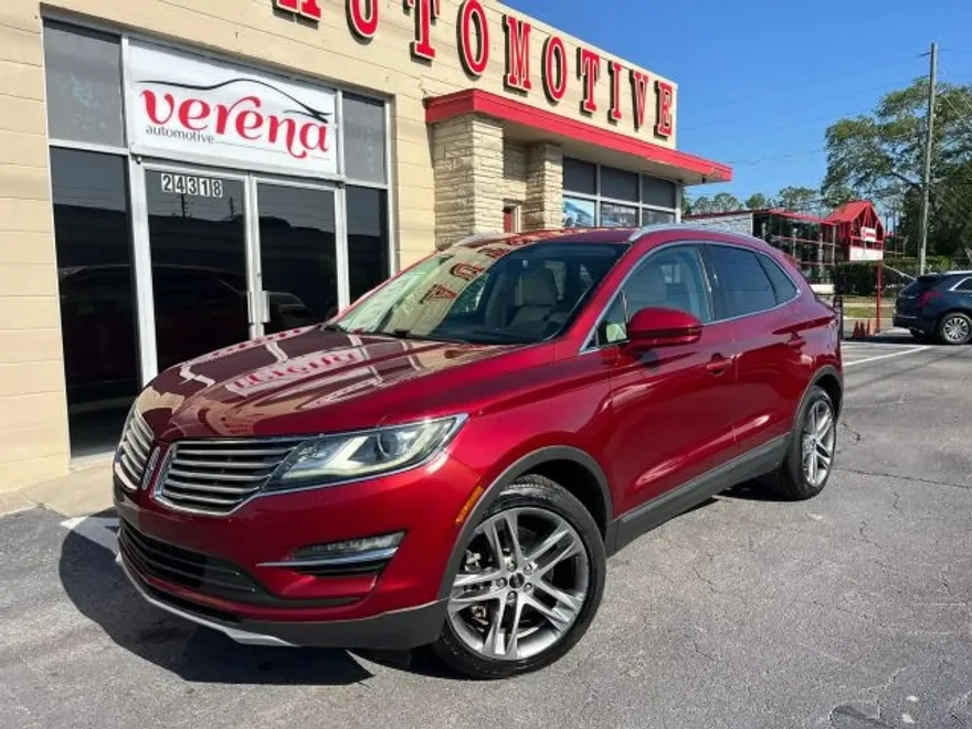 2015 Lincoln MKC Base photo 1
