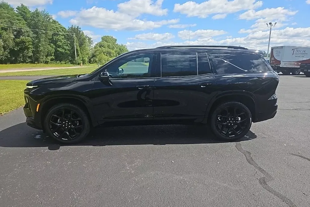 2026 Chevrolet Traverse RS photo 1