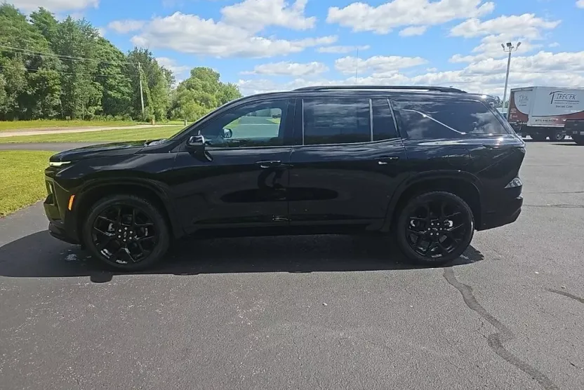 2026 Chevrolet Traverse RS photo 1