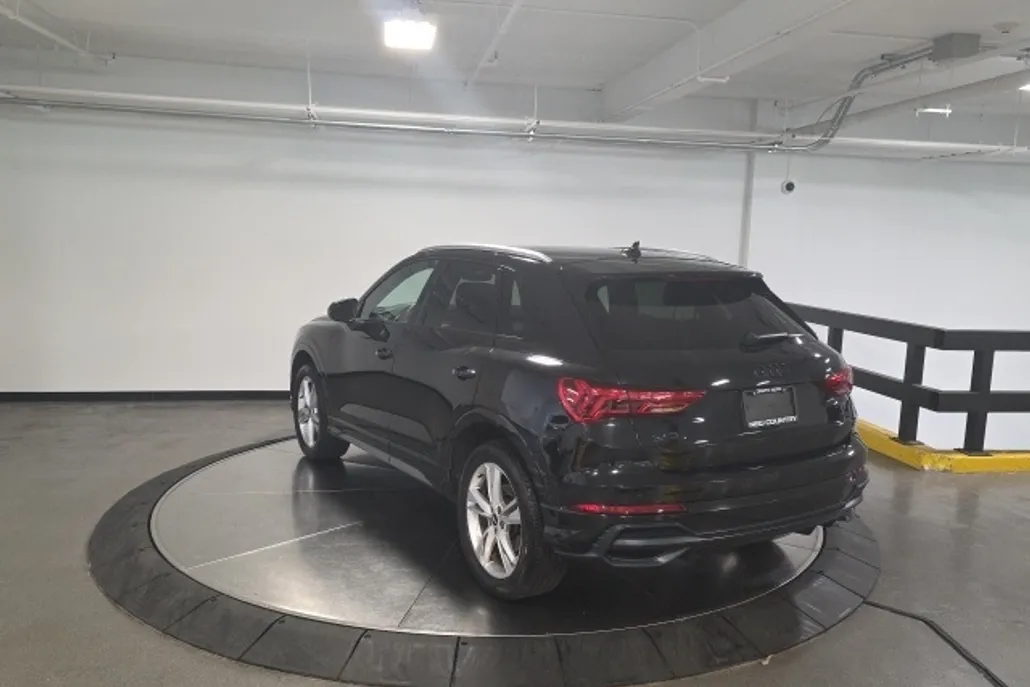 2021 Audi Q3 S line Premium photo 1