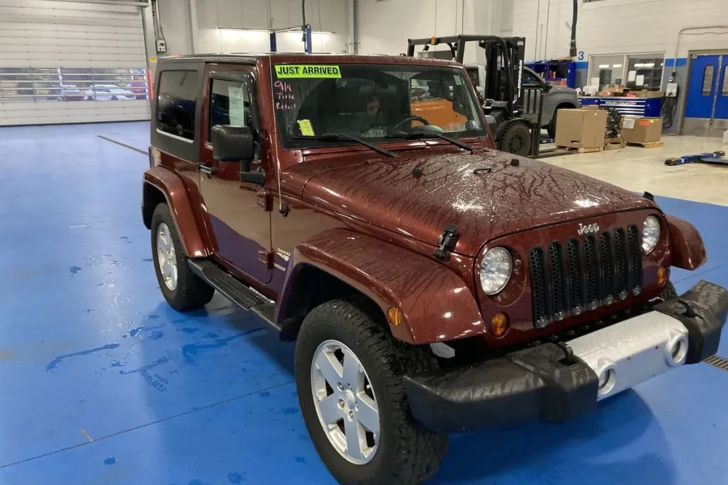 2010 Jeep Wrangler Sahara photo 1