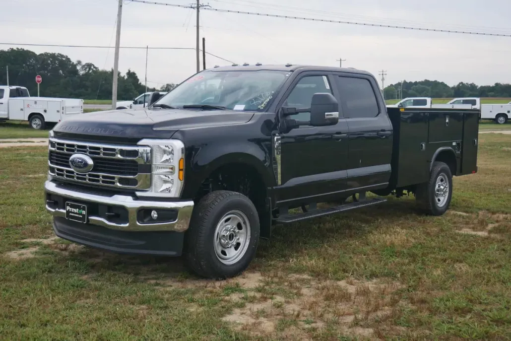 2024 Ford F-350 XL photo 1