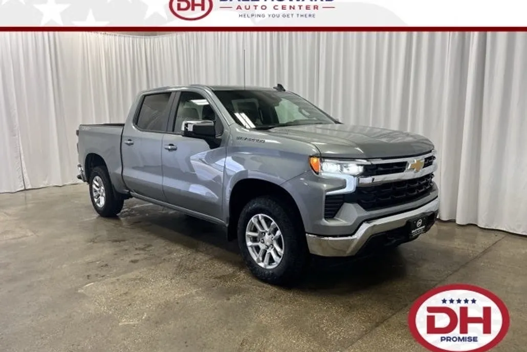 2026 Chevrolet Silverado 1500 LT photo 1