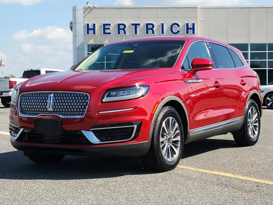 2020 Lincoln Nautilus Standard photo 1