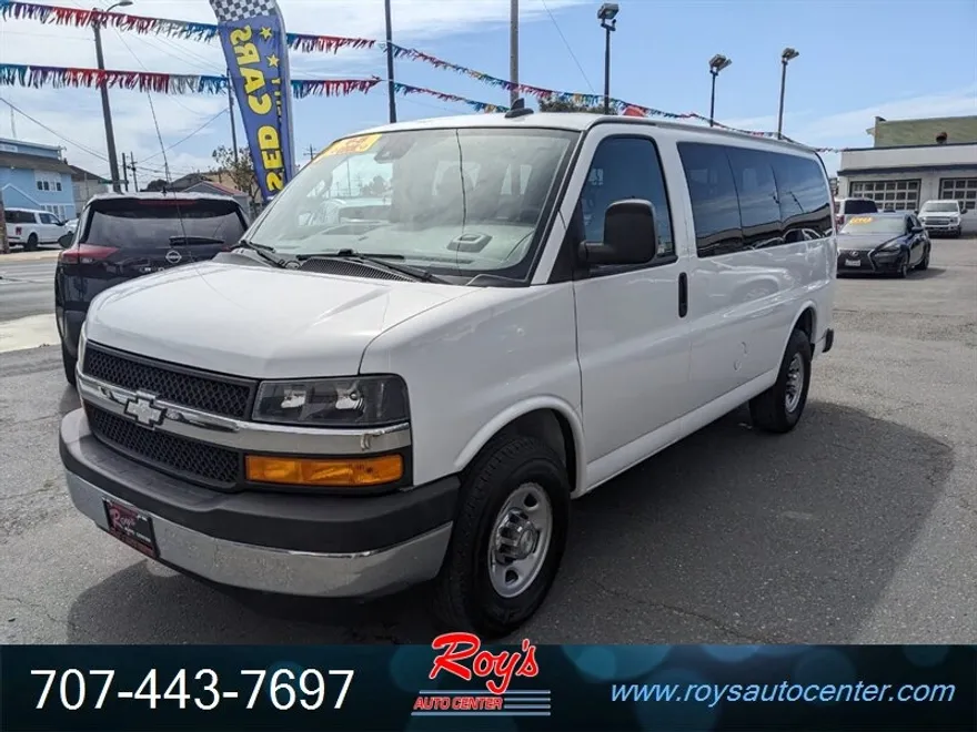 2020 Chevrolet Express LT 2500 photo 1