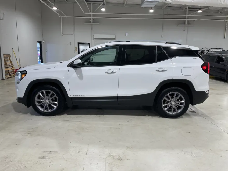 2023 Gmc Terrain SLT photo 1