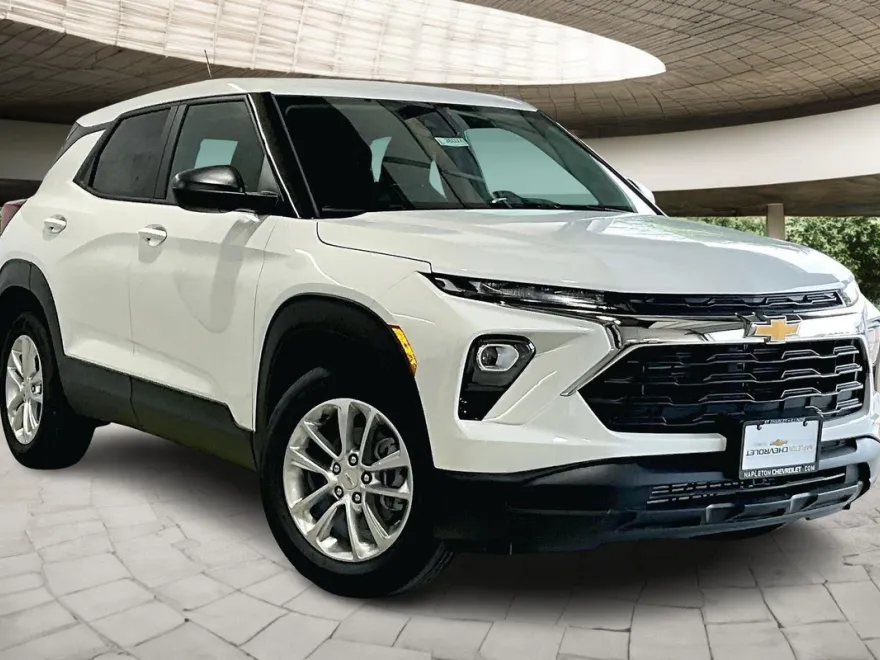 2026 Chevrolet Trailblazer LS photo 1