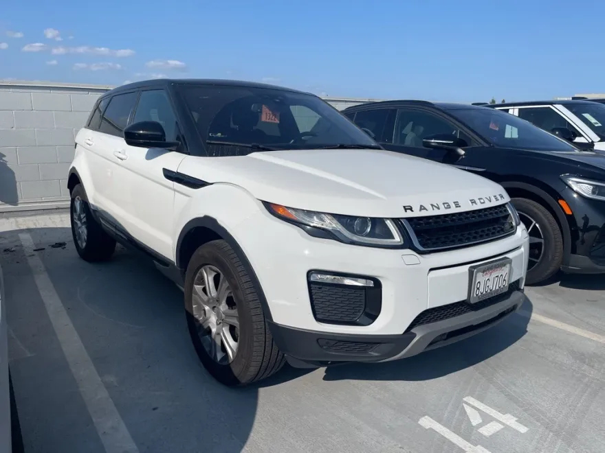 2019 Land Rover Range Rover Evoque SE Premium photo 1