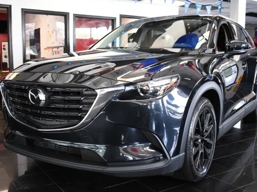 2023 Mazda CX-9 Touring photo 1