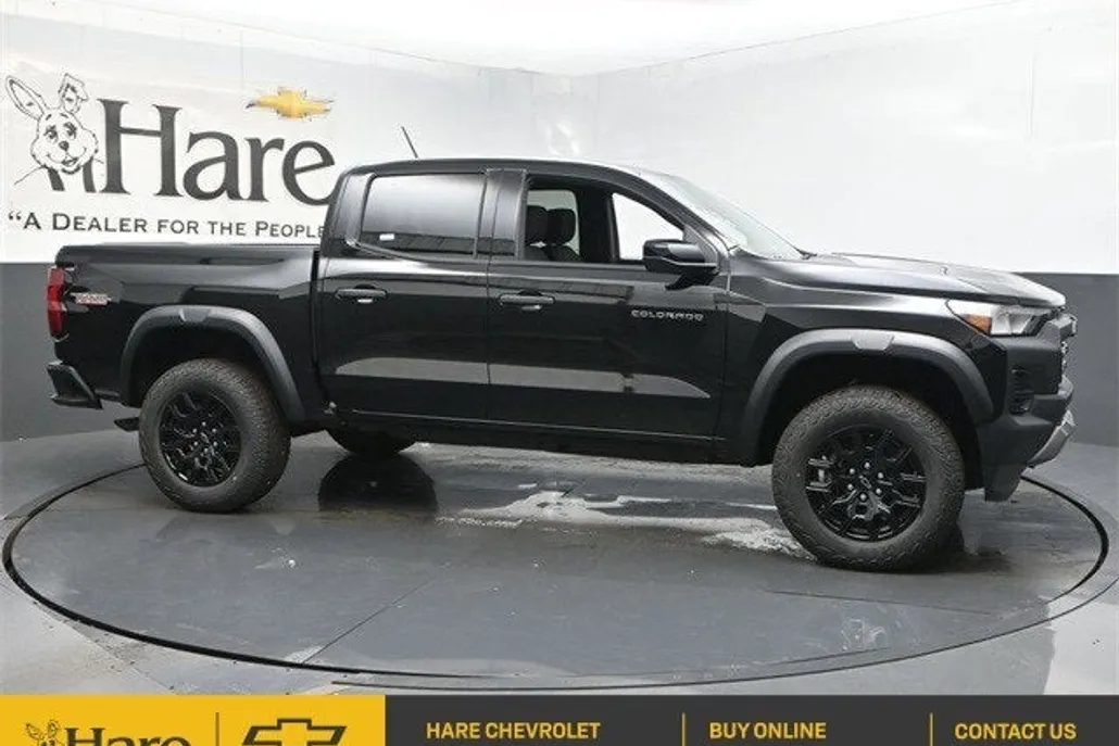 2026 Chevrolet Colorado Trail Boss photo 1