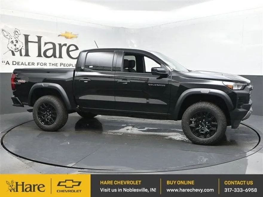 2026 Chevrolet Colorado Trail Boss photo 1