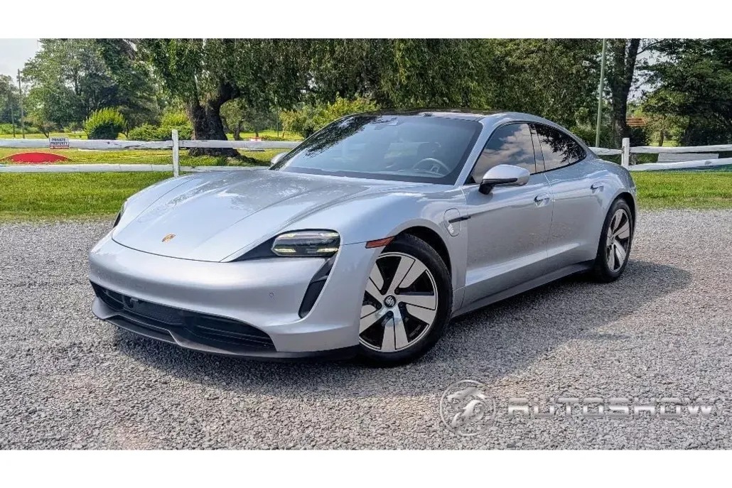 2022 Porsche Taycan 4S photo 1