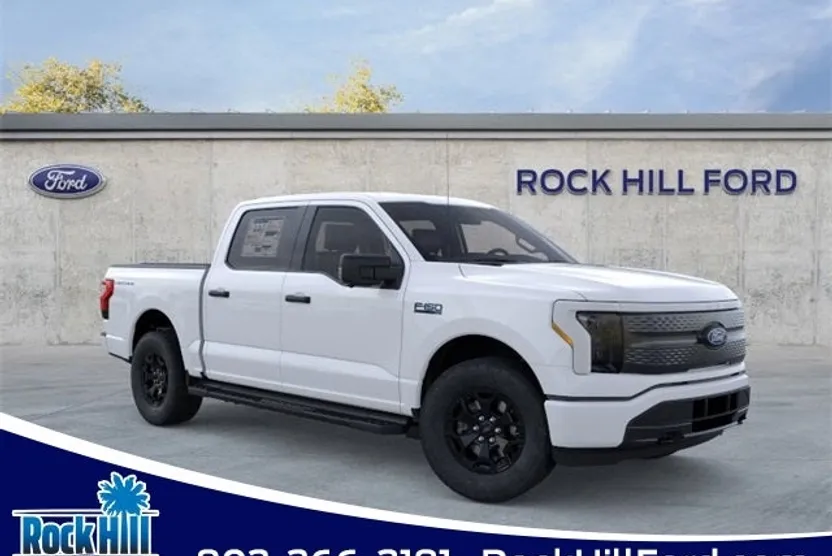 2025 Ford F-150 Lightning XLT photo 1