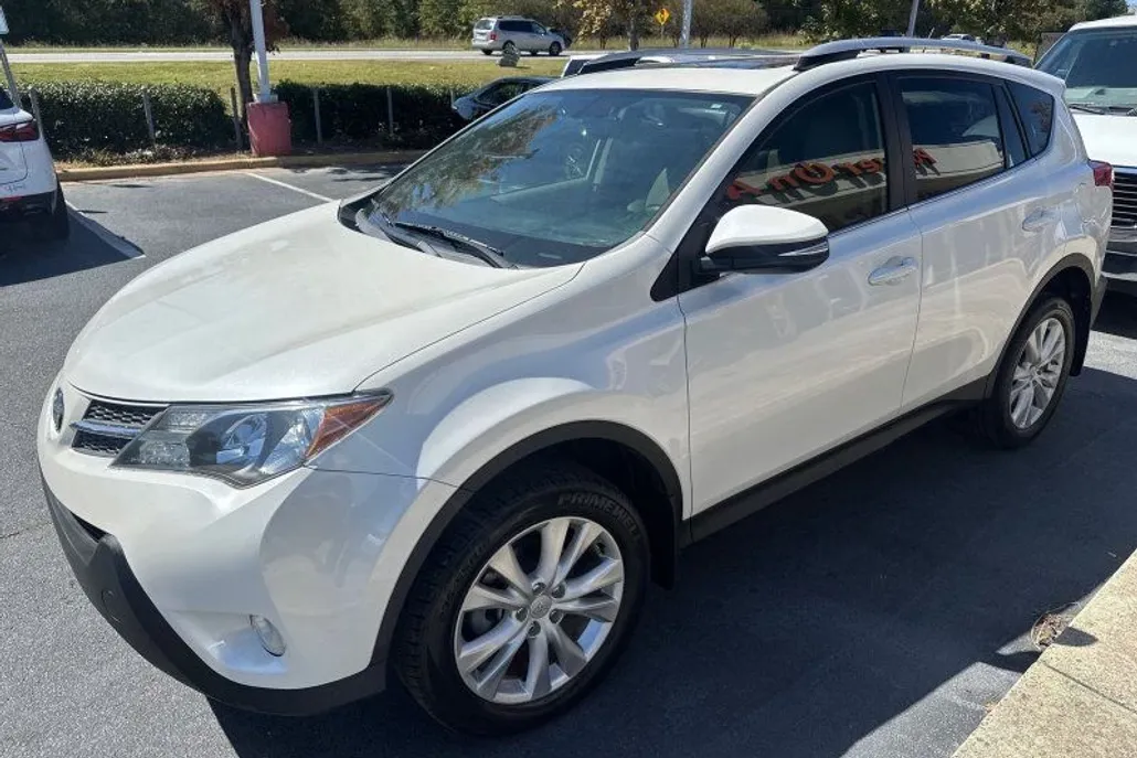 2013 Toyota RAV4 Limited photo 1