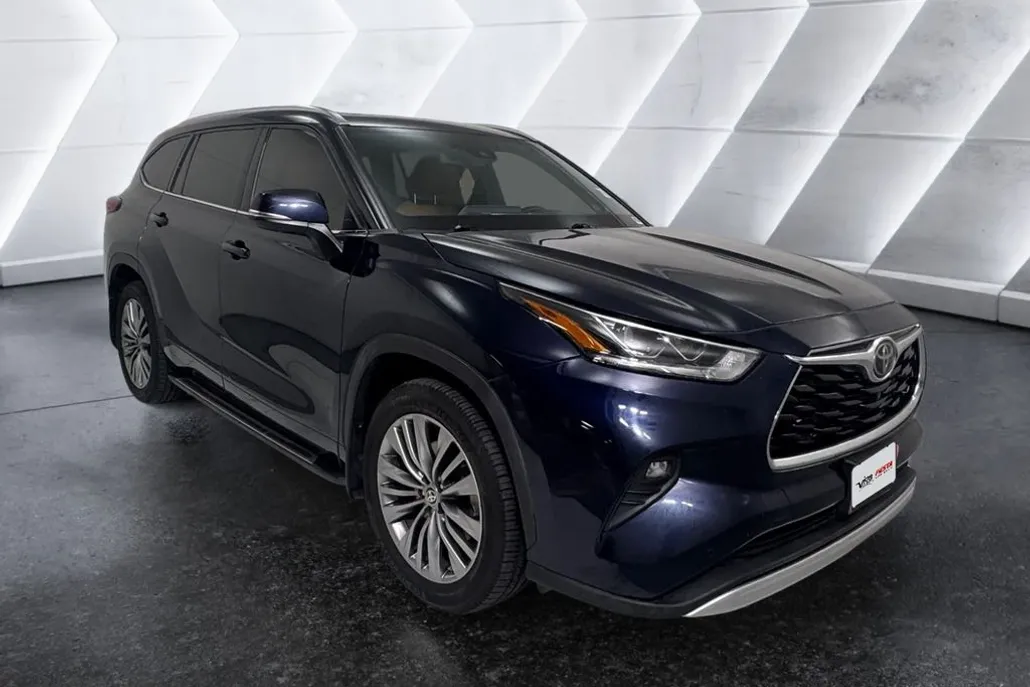 2020 Toyota Highlander Platinum photo 1