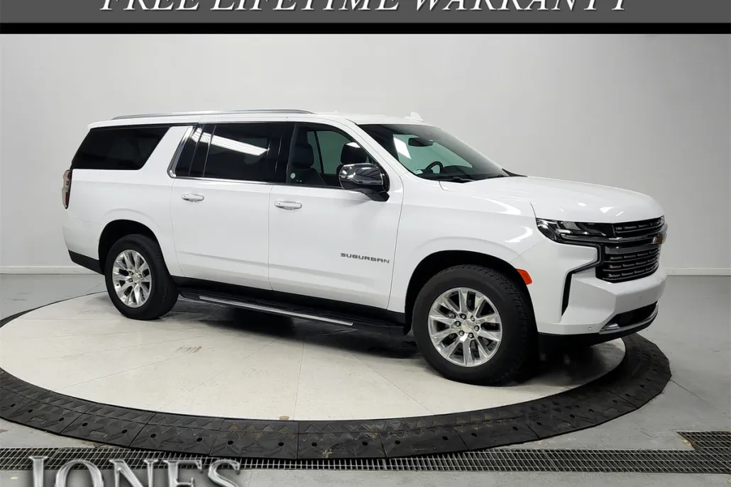 2023 Chevrolet Suburban Premier photo 1