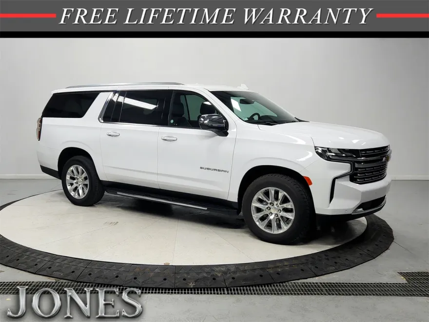 2023 Chevrolet Suburban Premier photo 1