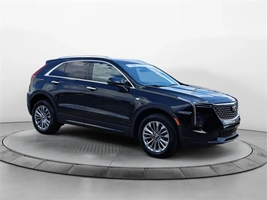 2025 Cadillac XT4 Premium Luxury photo 1