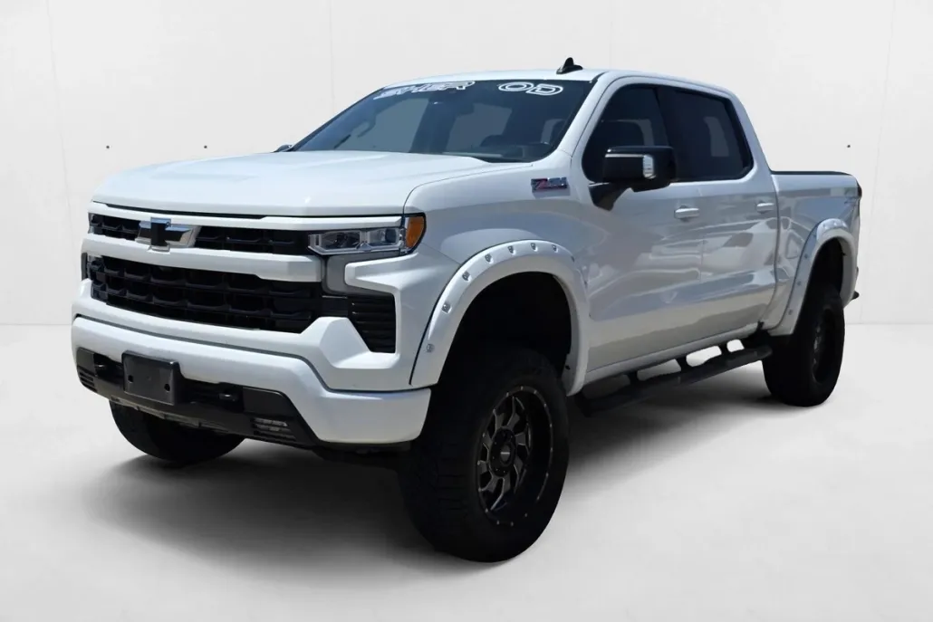 2023 Chevrolet Silverado 1500 RST photo 1