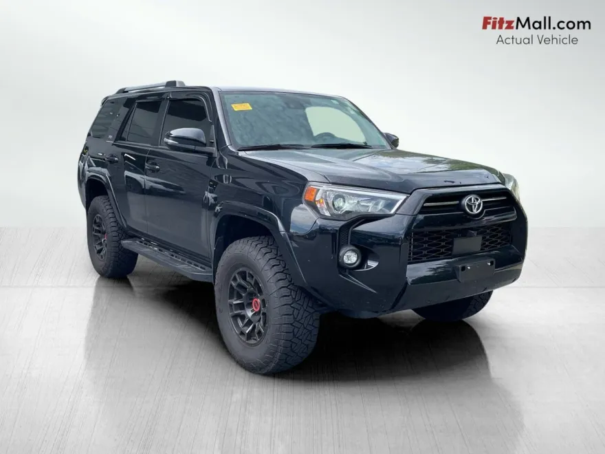 2024 Toyota 4Runner SR5 Premium photo 1