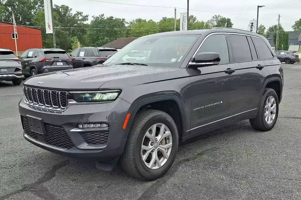 2022 Jeep Grand Cherokee Limited photo 1