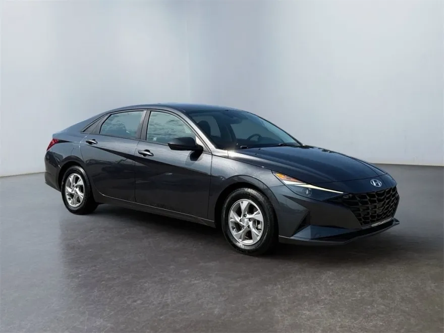2021 Hyundai Elantra SE photo 1