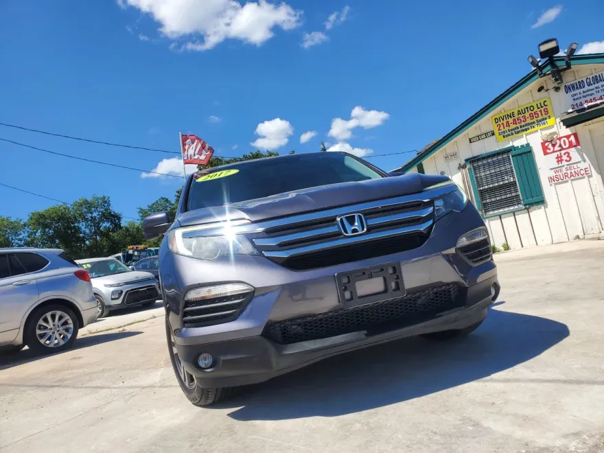 2017 Honda Pilot EX-L Sport photo 1