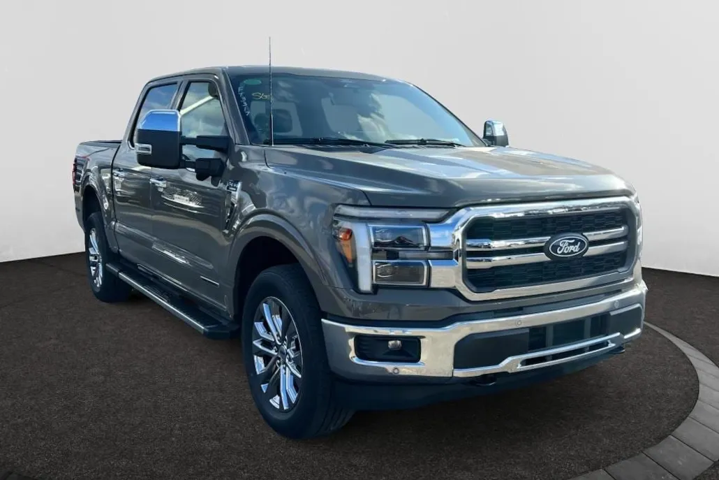 2025 Ford F-150 Lariat photo 1