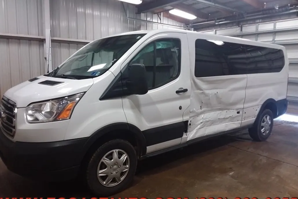 2019 Ford Transit Van Passenger XLT photo 1